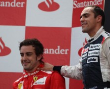 Maldonado rozmawia z Ferrari