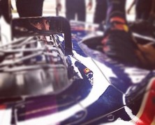 Sainz w samochodzie Red Bulla w czasie posezonowych testów